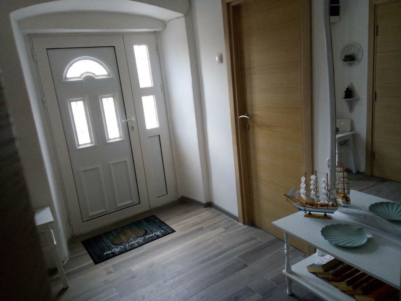 Vicky 1 Apartment โกตอร์ ภายนอก รูปภาพ